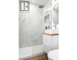 577 ALBERT STREET - 17