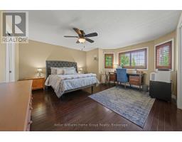 32 - 255 SUMMERFIELD DRIVE - 21