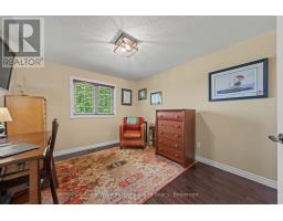 32 - 255 SUMMERFIELD DRIVE - 26