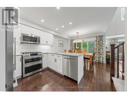 32 - 255 SUMMERFIELD DRIVE - 7