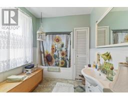 865 7TH AVENUE - 15