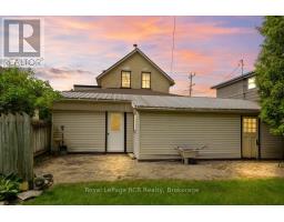 865 7TH AVENUE - 25