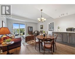 215 - 35 KINGSBURY SQUARE - 10