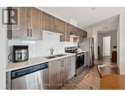 215 - 35 KINGSBURY SQUARE - 16
