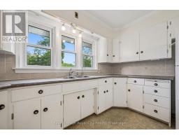 4 CAMPION AVENUE - 12