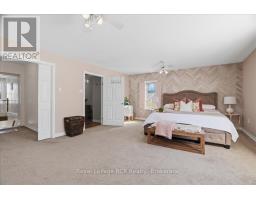 392010 GREY ROAD 109 - 18