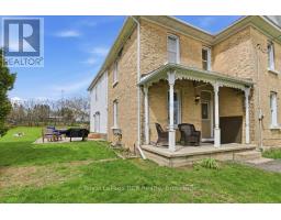 392010 GREY ROAD 109 - 4