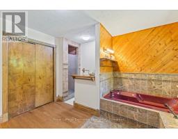 39 EASTWOOD CRESCENT - 16