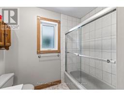 39 EASTWOOD CRESCENT - 21