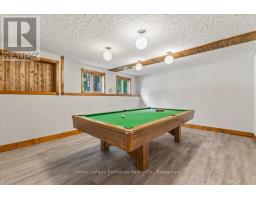 39 EASTWOOD CRESCENT - 29