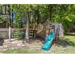 39 EASTWOOD CRESCENT - 40