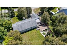 39 EASTWOOD CRESCENT - 42