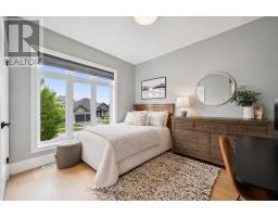 122 RIDGEVIEW DRIVE - 19