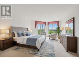 602 - 24 MARILYN DRIVE - 23