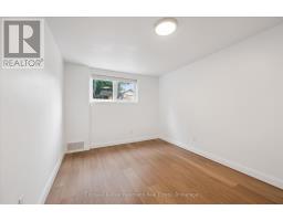 12 SHEA CRESCENT - 15