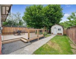 12 SHEA CRESCENT - 21