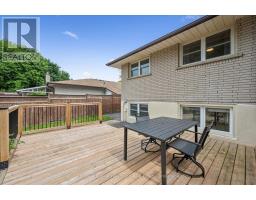 12 SHEA CRESCENT - 34