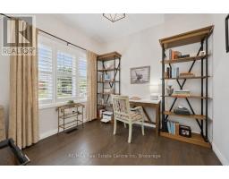 10 CRAIGHEAD DRIVE - 14