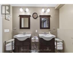 30 GOLF LINKS ROAD - 22