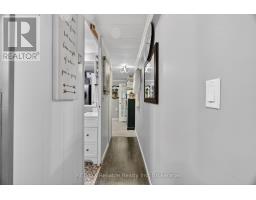 401 SUGAR MAPLE DRIVE - 19