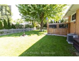 64 RAGLAN STREET W - 29