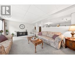 599 HARVEY STREET - 32