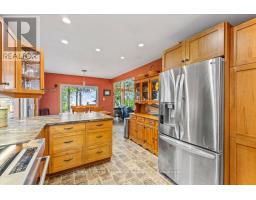803 VICTORIA ROAD - 12