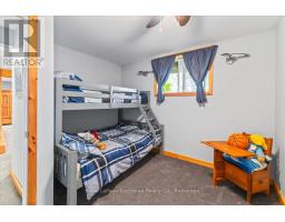 803 VICTORIA ROAD - 19
