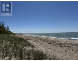 803 VICTORIA ROAD - 27