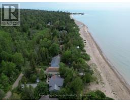 803 VICTORIA ROAD - 32