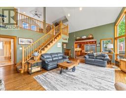 803 VICTORIA ROAD - 6