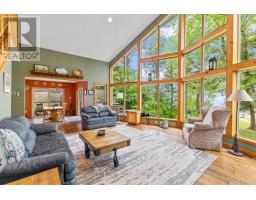 803 VICTORIA ROAD - 9