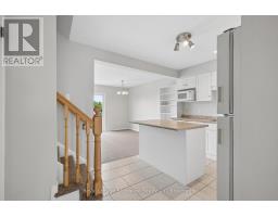 64 HASLER CRESCENT - 11