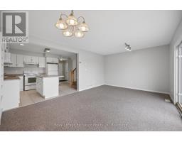 64 HASLER CRESCENT - 16