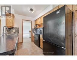 470 CAMERON STREET - 13