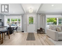 10 CALGARY AVENUE - 2