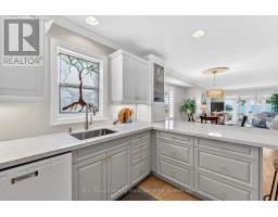297 BETHUNE CRESCENT - 12