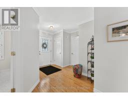 297 BETHUNE CRESCENT - 3