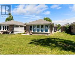 297 BETHUNE CRESCENT - 32