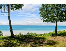 297 BETHUNE CRESCENT - 33