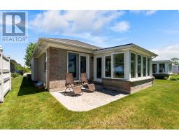297 BETHUNE CRESCENT - 36