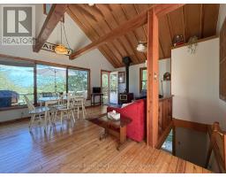 300 CANROBERT STREET - 10
