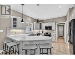 11 HARBOUR COURT - 16