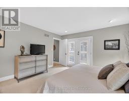 11 HARBOUR COURT - 24