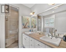 11 HARBOUR COURT - 25