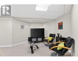 11 HARBOUR COURT - 35