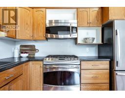 43 GREGORY CRESCENT - 10