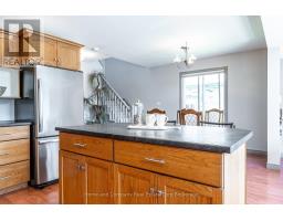 43 GREGORY CRESCENT - 12