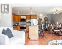 43 GREGORY CRESCENT - 15
