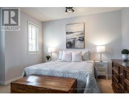 43 GREGORY CRESCENT - 22
